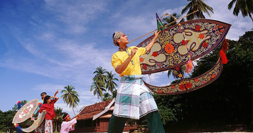 Wau (Malaysian Kites)