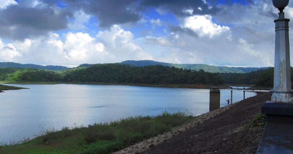 Vazhani Dam and Gardens - Nature’s Quiet Majesty
