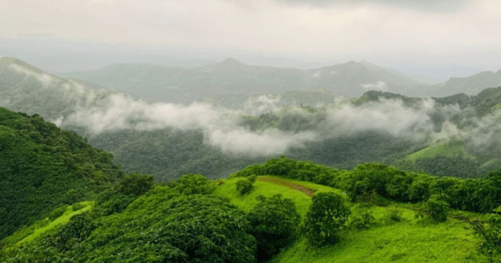 Kavikal Gandi Viewpoint - The Offbeat Hilltop