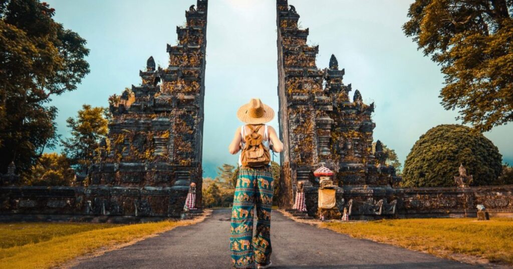 Indonesia - Island Paradise and Culture Blend