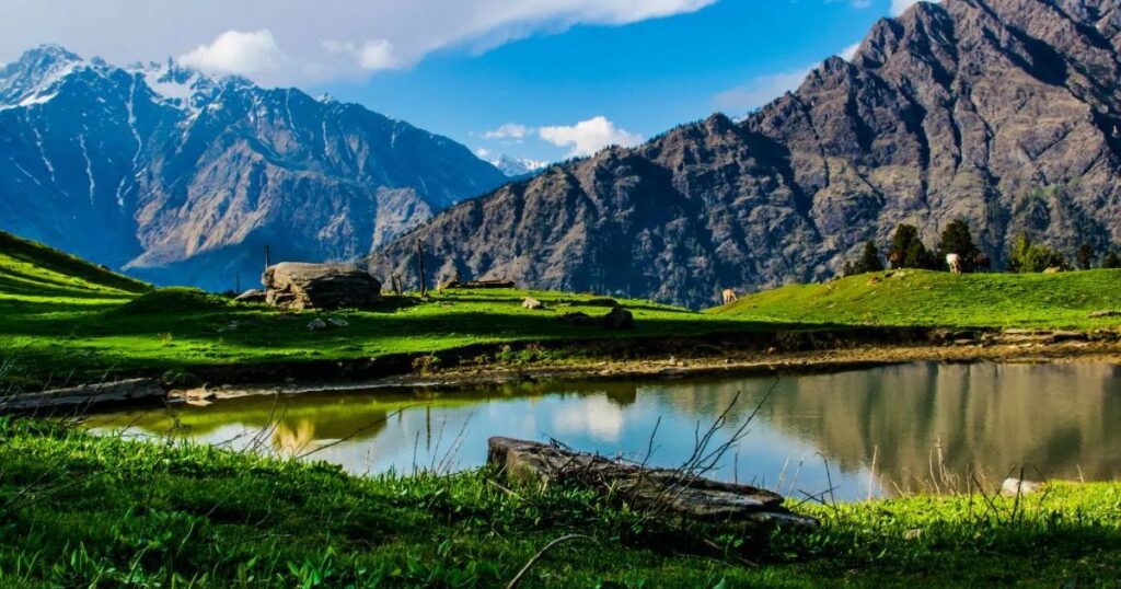 Baby Khalinjar - An Offbeat Riverside Paradise