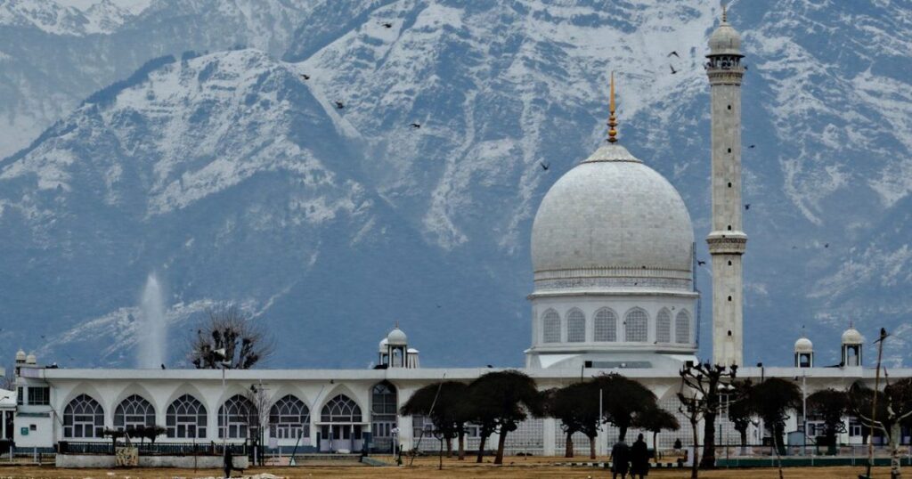 Hazratbal Shrine