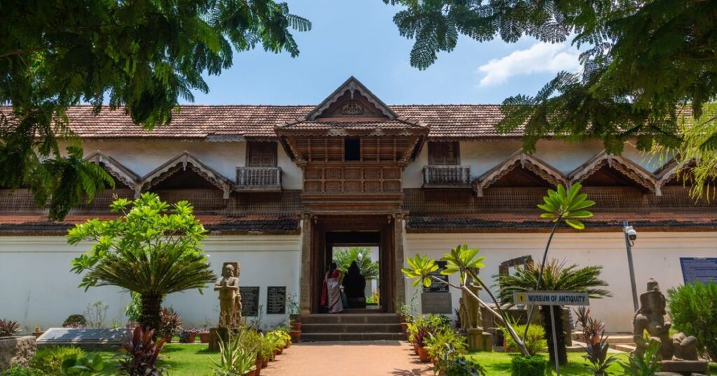  Padmanabhapuram Palace 