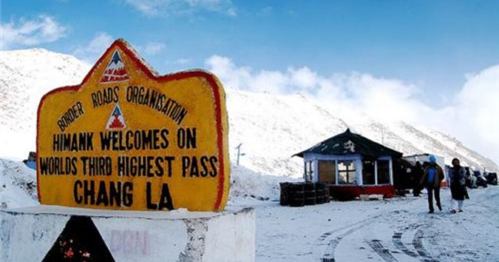 Chang La Pass