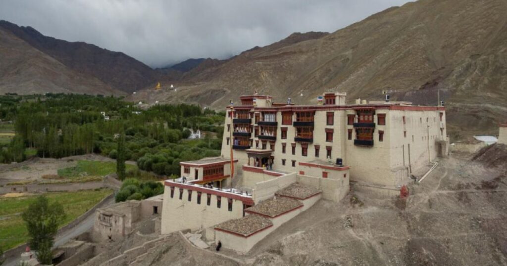 Stok Palace