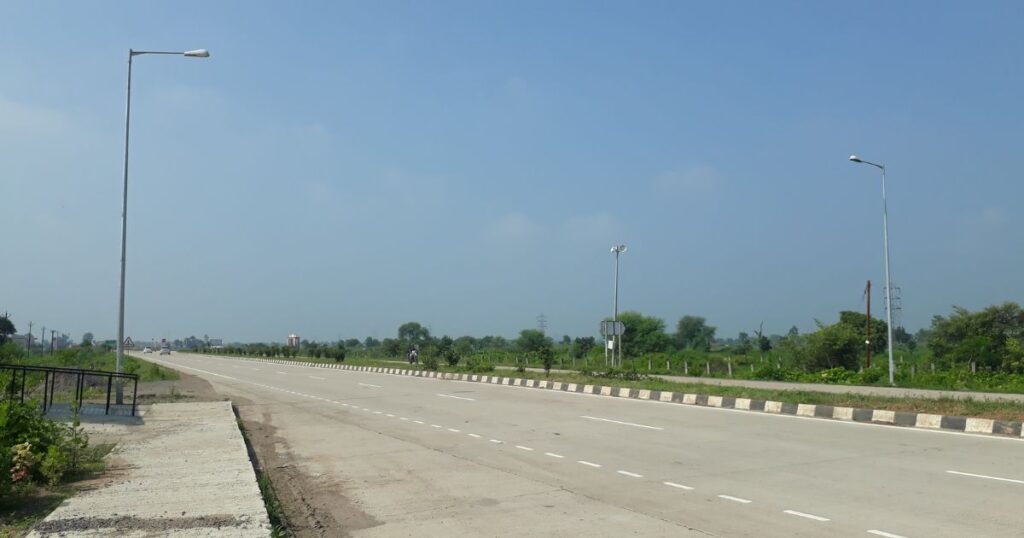 Garage Road, Bilaspur