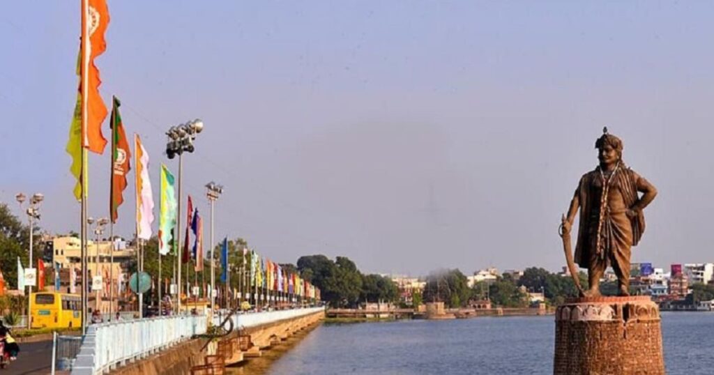 Raja Bhoj Statue and Garden
