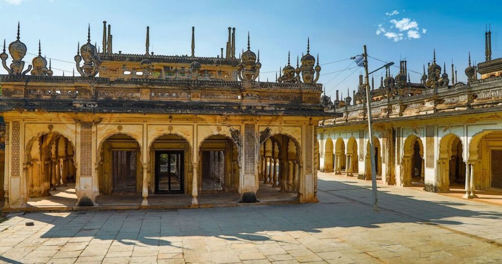 Paigah Tombs
