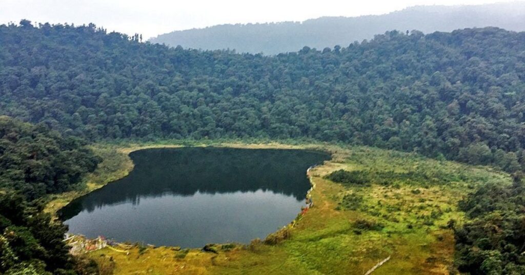 Khecheopalri Lake