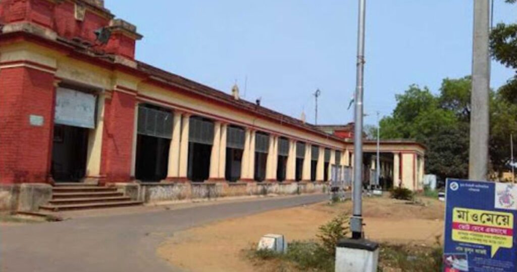 Midnapore District Court (Midnapore)