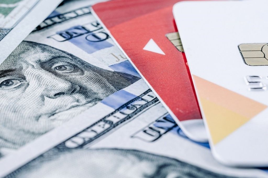 Budget Realistically with Forex Cards