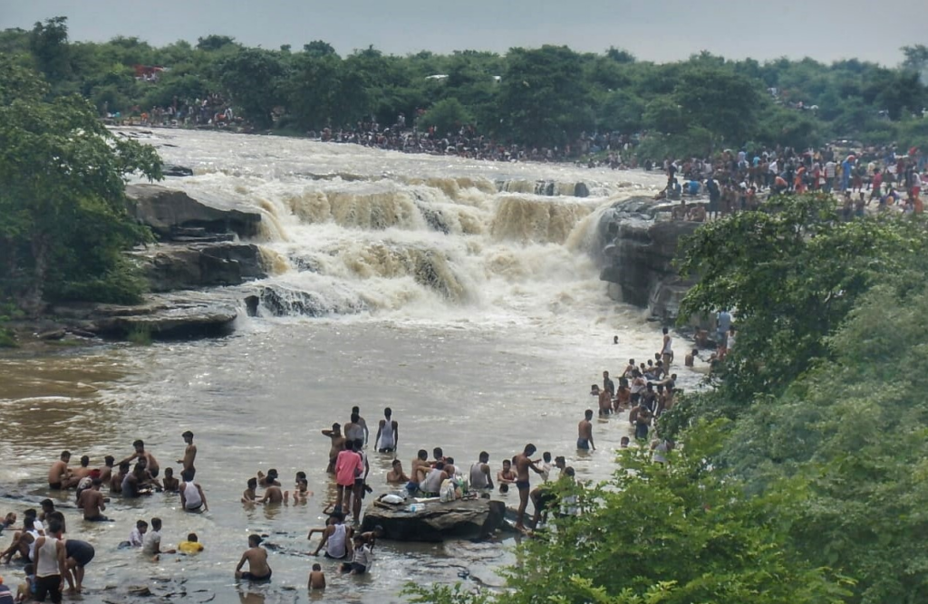 Manjhar Kund Waterfall