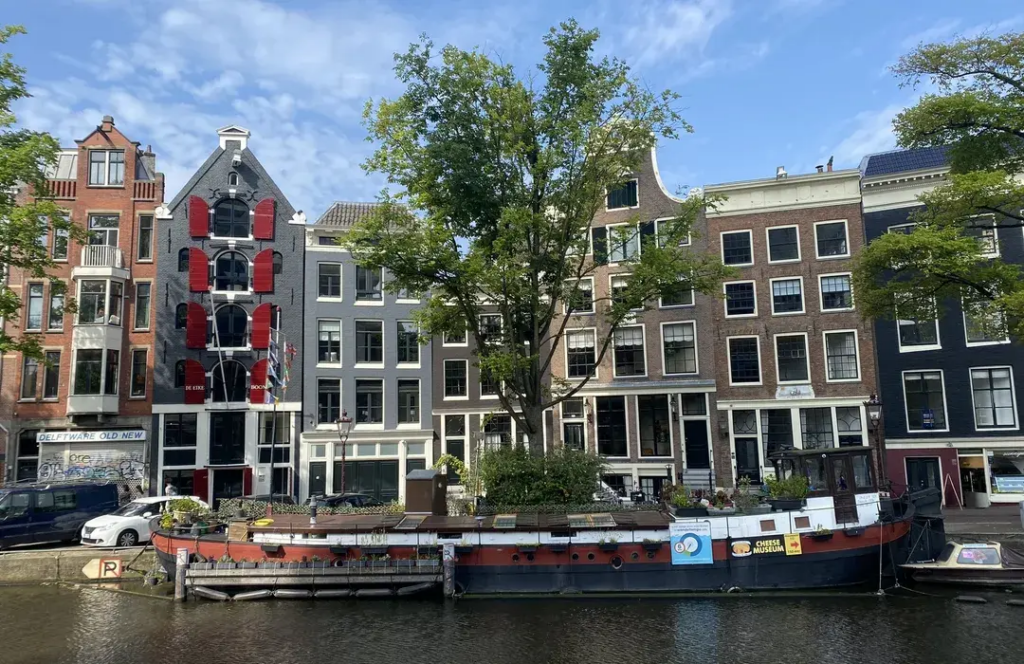 The Jordaan District Walk